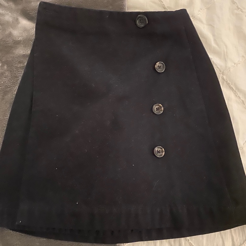 Black urban skirt